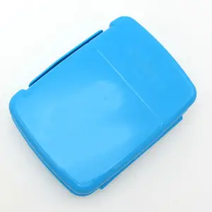 Hot Selling Plastic Lunch Box Easy To Lock Portable For Student School Use Durable In Summer Use Leakproof Retain Freshness