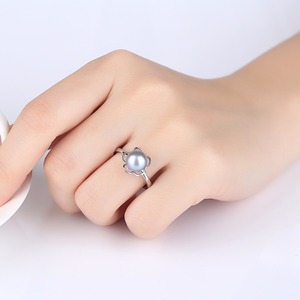 PAG&MAG Nuovi Arrivi Anello Elegante con Design a Rosa in Argento con Perla d'Acqua Dolce Grigia e Nera Gioielli per Donne Fidanzamento - Product Image 3
