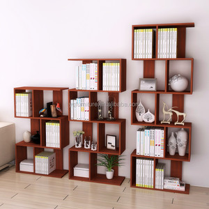 Libreria Moderna in Legno con Design Floreale per Casa e Ufficio - Product Image 5