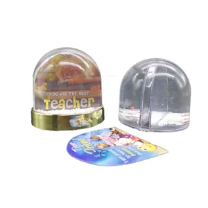 Menyesuaikan Foto Insert Plastik Salju Dunia dengan Lampu LED Musik Kepingan Salju Gambar Snowglobes