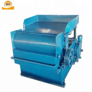 Saw type cotton seeds removing machine / cotton ginning machine