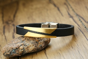 Bracciale POYA in Pelle Ultrafine con Design Curvo in Acciaio Inossidabile, Stile Europeo e Americano alla Moda per <span class=keywords><strong>Uomo</strong></span> - Product Image 3
