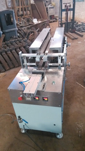 Économique mouchoirs en plastique <span class=keywords><strong>film</strong></span> packer machine à sceller visage doux papier de soie en nylon sacs d'emballage machine avec bon prix - Product Image 4