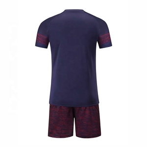 Cómodo, calidad tailandesa de fútbol simple oem su propio diseño de ropa deportiva - Product Image 3