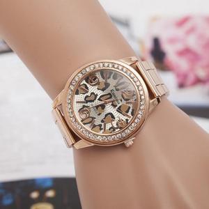 Оптовая продажа золотистых наручных часов с леопардовым принтом alibaba express - Product Image 4
