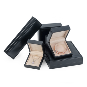 Boîte <span class=keywords><strong>à</strong></span> <span class=keywords><strong>bijoux</strong></span> de luxe <span class=keywords><strong>pour</strong></span> bracelet, organiseur de rangement en cuir PU avec un service optimal, intérieur doux, boîte cadeau <span class=keywords><strong>pour</strong></span> <span class=keywords><strong>homme</strong></span> et femme - Product Image 4