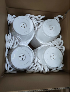 Pots de fleurs en plastique suspendus de conception classique colorée avec cintre de plante d'intérieur Durable pour l'emballage de carton d'utilisation de balcon et de jardin - Product Image 6