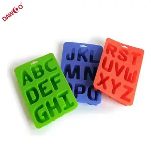 Stampo per Cubetti di Ghiaccio in Silicone a Forma di Lettere dell'Alfabeto Personalizzato per l'Estate - Product Image 6