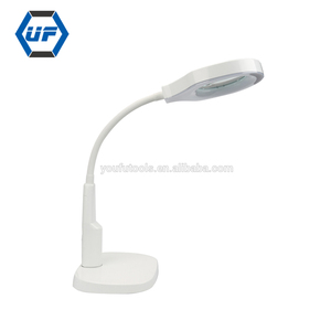 नई <span class=keywords><strong>2</strong></span> में <span class=keywords><strong>1</strong></span> पर रोशन ताल क्लिप-तालिका के शीर्ष 5x बड़े लेंस आवर्धक कांच डेस्क दीपक पढ़ने का नेतृत्व किया क्लैंप के साथ - Product Image 2