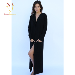 Vestaglia Invernale da Donna in Cashmere e Lana - Product Image 3