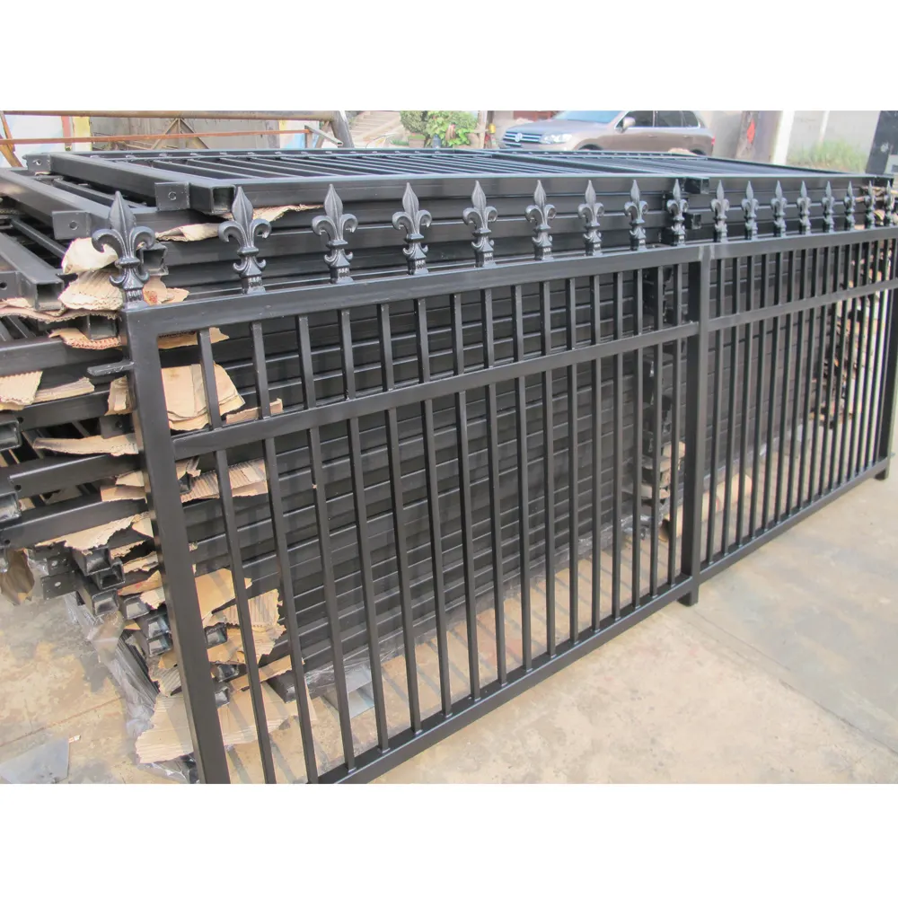 Clôture galvanisée en acier inoxydable, clôture en fer forgé utilisée à vendre