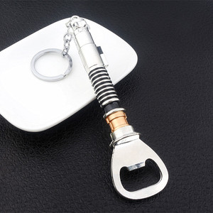 Gadgets <span class=keywords><strong>de</strong></span> <span class=keywords><strong>cocina</strong></span> Llave <span class=keywords><strong>de</strong></span> metal Abridores <span class=keywords><strong>de</strong></span> cerveza Falcon Stars <span class=keywords><strong>Wars</strong></span> Abrebotellas Llavero - Product Image 3
