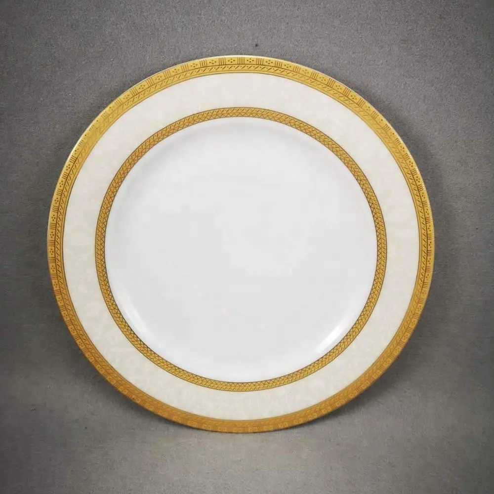Metalik altın baskılı 10.5 inç büyük seramik tabak yemek