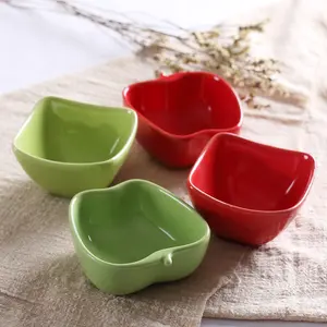 Decorativo di colore della frutta piatto di ceramica con mela, pera, di forma quadrata