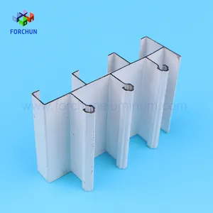 Revestimiento en polvo blanco Extrusión de aluminio P65 P92 Marcos de puertas y ventanas de aluminio