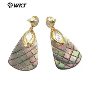 WT-E501 Fashion Jewelry Natural Shell and Pearl Earring Dainty Carved Black Shell Pendant With Rhonbus Pearl Charm Gold Earring