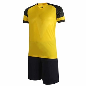 Maglia <span class=keywords><strong>da</strong></span> <span class=keywords><strong>calcio</strong></span> personalizzata all'ingrosso maglia <span class=keywords><strong>da</strong></span> <span class=keywords><strong>calcio</strong></span> gialla e nera maglia <span class=keywords><strong>da</strong></span> <span class=keywords><strong>calcio</strong></span> maglia di qualità - Product Image 2