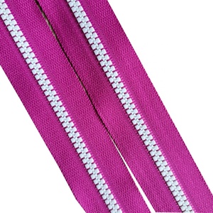 No. 5 مقولب من البلاستيك سستة السيارات قفل المنزلق الإبهام ساحبة - Product Image 2