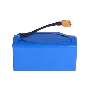 Batteria al Litio Personalizzata <span class=keywords><strong>18650</strong></span> 36 <span class=keywords><strong>Volt</strong></span> 10S2P 4.4Ah 158.4Wh per Scooter Elettrico 36V - Product Image 2
