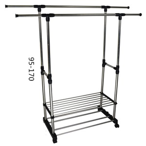 Tendedero de Ropa de 3 Niveles, Estante de Almacenamiento de Ropa para Interiores y Exteriores - Product Image 1