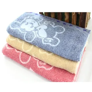 Hilton Egyptian Plush White 100% Cotton jacquard towel with lovely mickey cheap face towel bath Comfortable Shower Tools