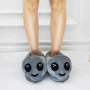 Chaussons en peluche personnalisés à la mode, drôles, en forme d'extraterrestre, imprimés pour hommes - Product Image 5
