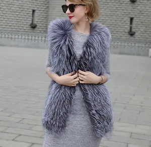 YR205B Genuine Silver Fox Hand Knit V-Neck High Street Fur Vest Natural Color