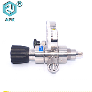 Régulateur de pression haute pression <span class=keywords><strong>CO2</strong></span> à 2 étages industriel, entrée 4000 psi, sortie 300 psi, connecteur d'entrée CGA580, 0-100 bar, -23~+74 degrés - Product Image 4