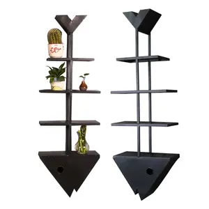 Estante de hierro con cabeza de pez afilada para colgar en la pared, estante de almacenamiento negro, soporte de Metal artesanal para decoración del hogar