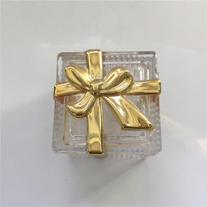 Bán Buôn Bowknot Đầy Màu Sắc Nến Thủy Tinh Jar Với Vàng Rim Nắp Thủy Tinh Tinh Bướm Knot Jewel Hộp Hoặc Trường Hợp BR - Product Image 4