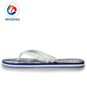 Cung Cấp Trung Quốc Nhà Sản Xuất Tay Made Brazil Thiên Nhiên Cao Su Duy Nhất Khắc Logo In Strap Men Blue Fin Flip Flops - Product Image 2