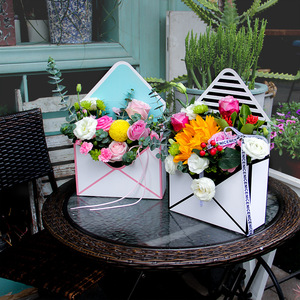 Nuovo Stile Busta A Forma di Pieghevole Bouquet Confezione <span class=keywords><strong>regalo</strong></span> di Cartone Per Il Fiore - Product Image 4