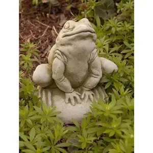 Toptan taş gerçekçi kurbağalar heykel