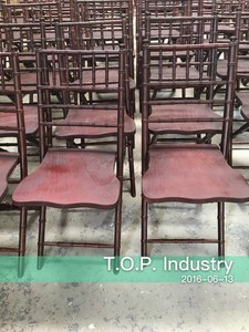 <strong>White</strong> <strong>Folding</strong> Chiavari <strong>Chair</strong> - Product Image 5
