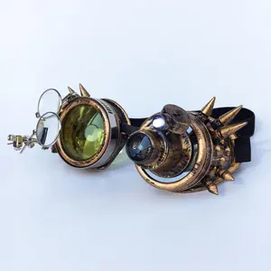 Kacamata Pembesar Vintage Mode Baru Grosir Pabrik 2022 dengan Lampu LED Kacamata Pesta Cosplay Steampunk