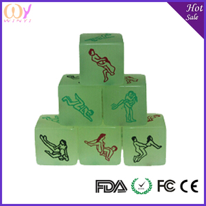 Noctilucents chaudes Sexy jeu de dés, Erotic <span class=keywords><strong>love</strong></span> dice, Adultes dés de jeu de sexe - Product Image 1