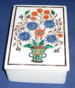 Boîte à bijoux à incrustation de marbre Semi-précieuse, idéale pour le travail - Product Image 1