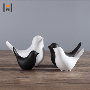 Fosco branco e preto de cerâmica decoração pássaro para casa amostra decoração