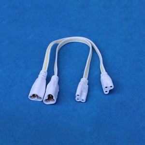 Lampada <span class=keywords><strong>a</strong></span> <span class=keywords><strong>tubo</strong></span> <span class=keywords><strong>LED</strong></span> T5 T8 connettore maschio femmina <span class=keywords><strong>a</strong></span> 3 fori cavo di prolunga 50cm - Product Image 4