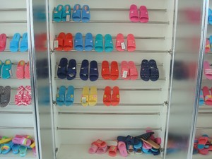 <span class=keywords><strong>Reef</strong></span> hombres de fantasmas Thong Sandal - Product Image 1