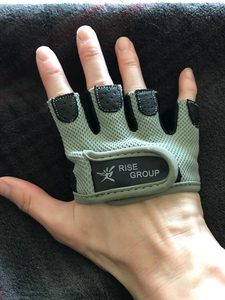 Protège-mains de gymnastique d'haltérophilie avec demi-doigt de style personnalisé d'usine OEM - Product Image 6