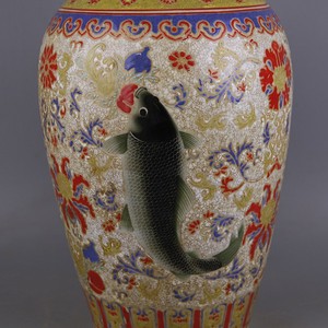 La Dinastía Qing jingdezhen famille rose elegante pescado patrón florero <span class=keywords><strong>de</strong></span> cerámica con qianlong mark - Product Image 2