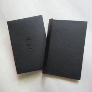 Invito per Feste Aziendali con Logo Lucido su Carta Nera Opaca e Busta Nera - Product Image 2