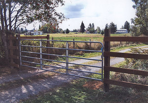 Puertas de <span class=keywords><strong>Campo</strong></span> de Acero Galvanizado y Tratado Térmicamente de 5 Barras para Uso en Granjas de Ovejas - Product Image 2