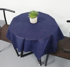 Khăn Trải Bàn Dùng Một Lần <span class=keywords><strong>X</strong></span> <span class=keywords><strong>1M</strong></span> Khăn Trải Bàn Không Dệt OEM Sử Dụng Cho Nhà Hàng 45 Gsm <span class=keywords><strong>1M</strong></span> Mẫu Miễn Phí Màu Sắc Châu Âu Vuông Màu Trơn - Product Image 4