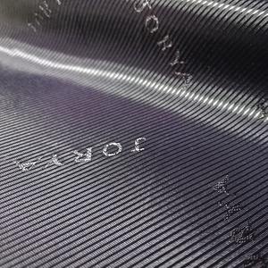 Jacquard Ló<span class=keywords><strong>t</strong></span> Thương Hiệu Logo Dệ<span class=keywords><strong>t</strong></span> Ló<span class=keywords><strong>t</strong></span> Polyester Viscose Jacquard Ló<span class=keywords><strong>t</strong></span> Với Biểu <span class=keywords><strong>T</strong></span>ượng <span class=keywords><strong>T</strong></span>ùy Chỉnh Vải Cho Phù Hợp Với Nam Giới Áo Khoá<span class=keywords><strong>c</strong></span> - Product Image 2