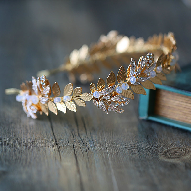Gold Leaf Hair Jewelry - Elegant Bridal Headbands display picture 2
