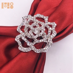 Anelli di cristallo Vintage con diamanti in <span class=keywords><strong>oro</strong></span> rosa strass in lega di metallo in alluminio per la decorazione della tavola di nozze e festa - Product Image 5