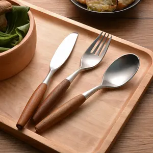 重型304不锈钢5件银色餐具套装高品质木制和金属餐具