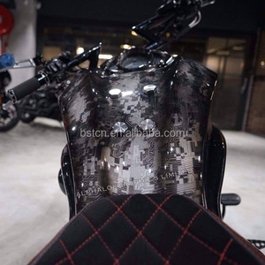 Película de Impresión por Transferencia de Agua PVA con Diseño Hidrográfico Negro de Alta Calidad para Decoración de Motocicletas - Product Image 2